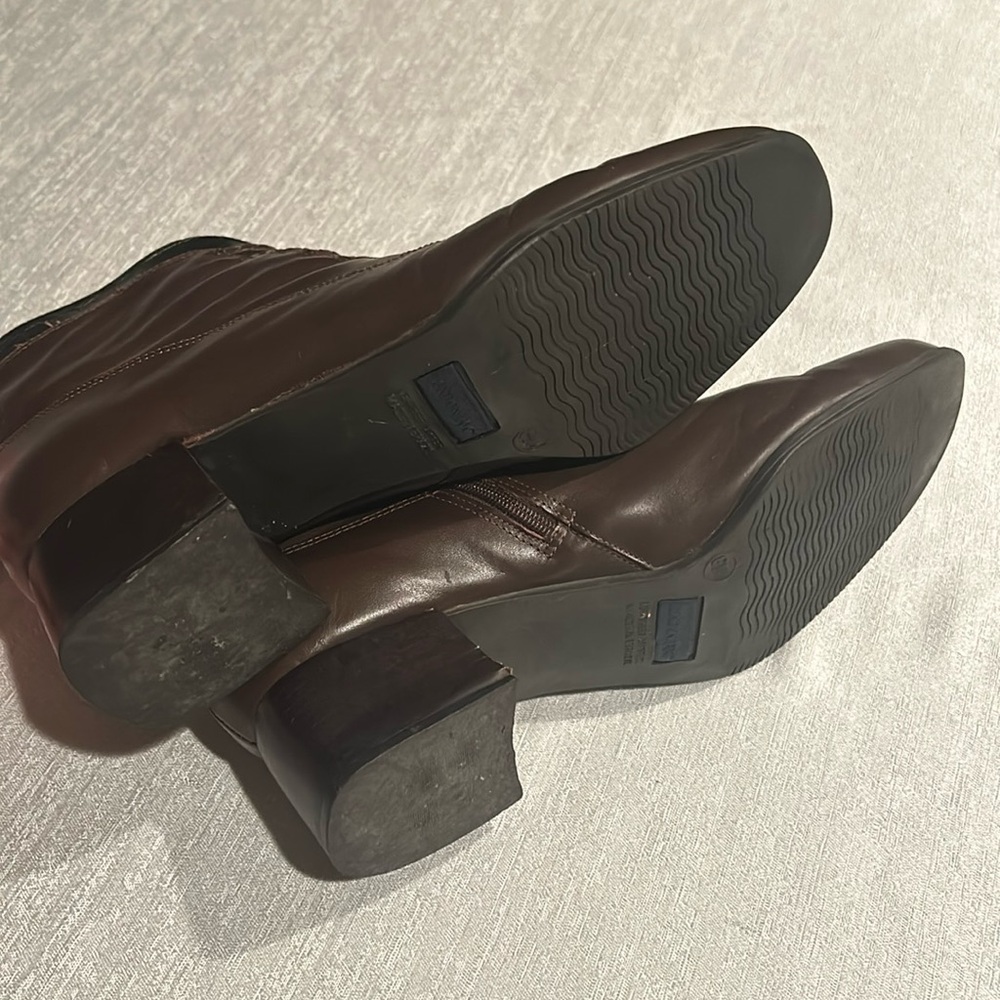 London Fog Women’s/Sieblen Tall Brown Ankle Booties w/ Chunky Heel Size 8 - Picture 15 of 16